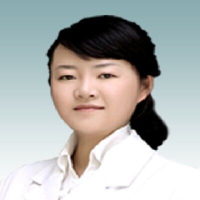 张莉